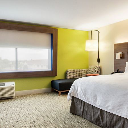 Holiday Inn Express & Suites Racine By Ihg Exterior photo