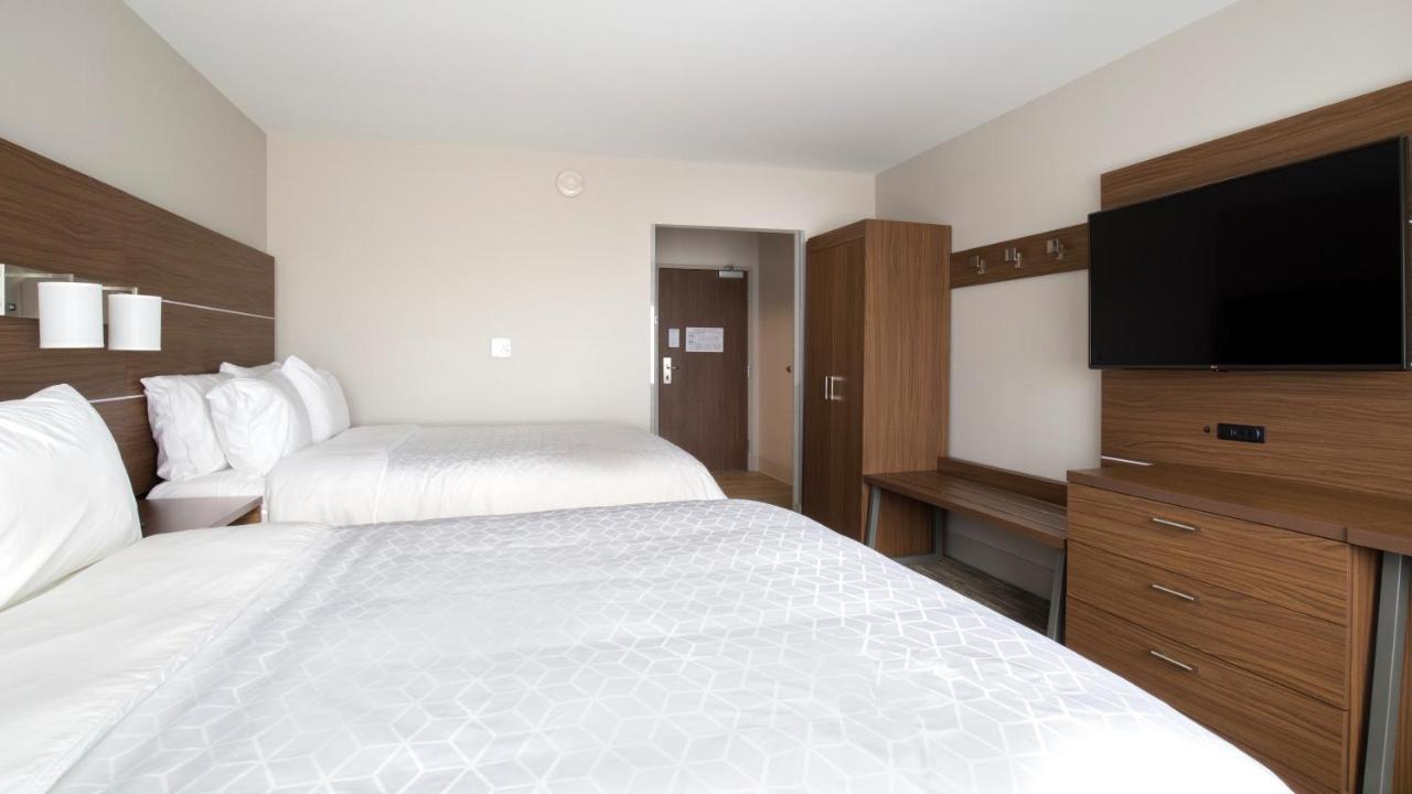 Holiday Inn Express & Suites Racine By Ihg Exterior photo