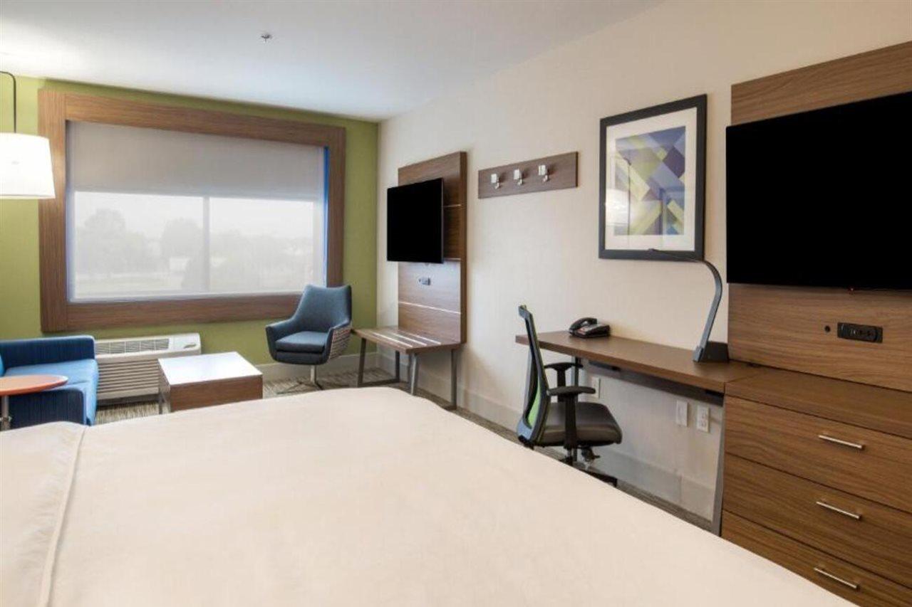 Holiday Inn Express & Suites Racine By Ihg Exterior photo