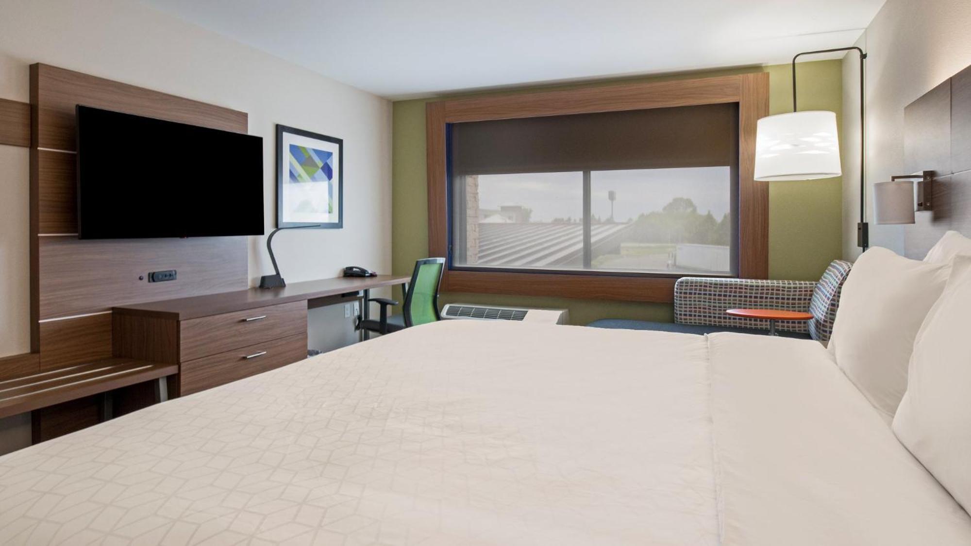 Holiday Inn Express & Suites Racine By Ihg Exterior photo